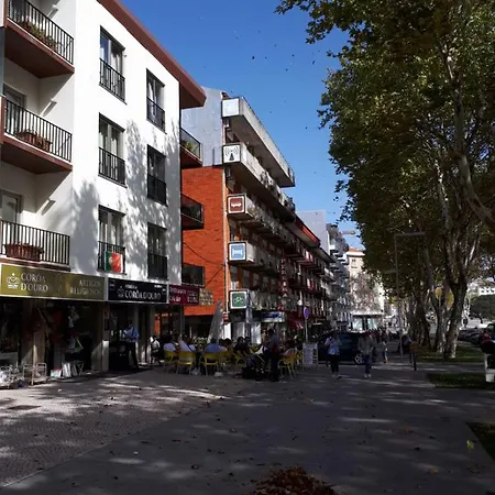 Residencial Coroa D'ouro Gæstehus 3*