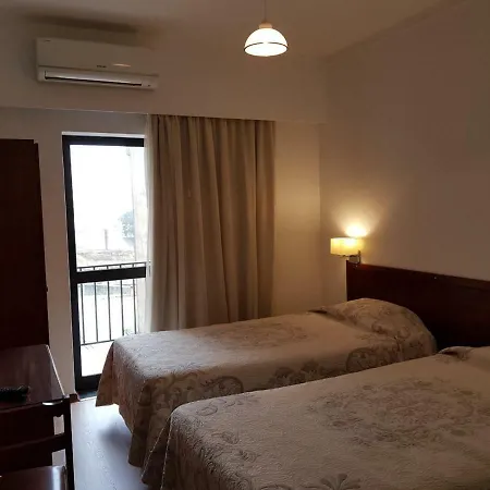 Residencial Coroa D'ouro בית הארחה